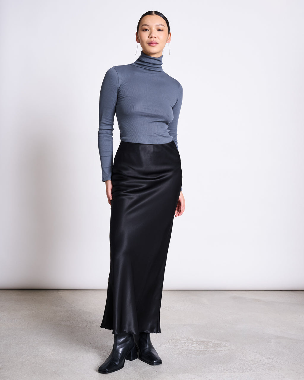 MAXI SATIN SKIRT SERIN BLACK Skirt jan-n-june 2