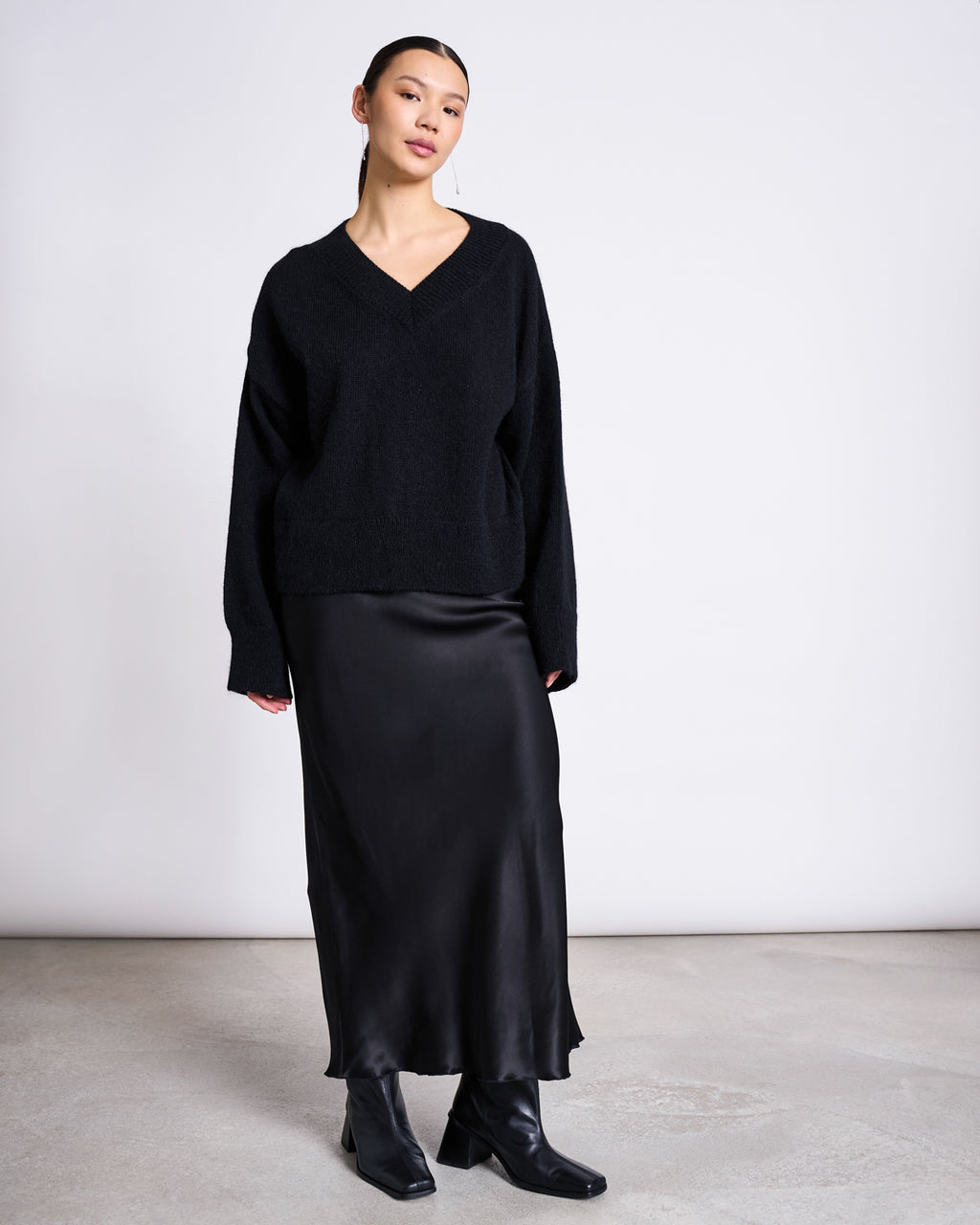 MAXI SATIN SKIRT SERIN BLACK Skirt jan-n-june 6