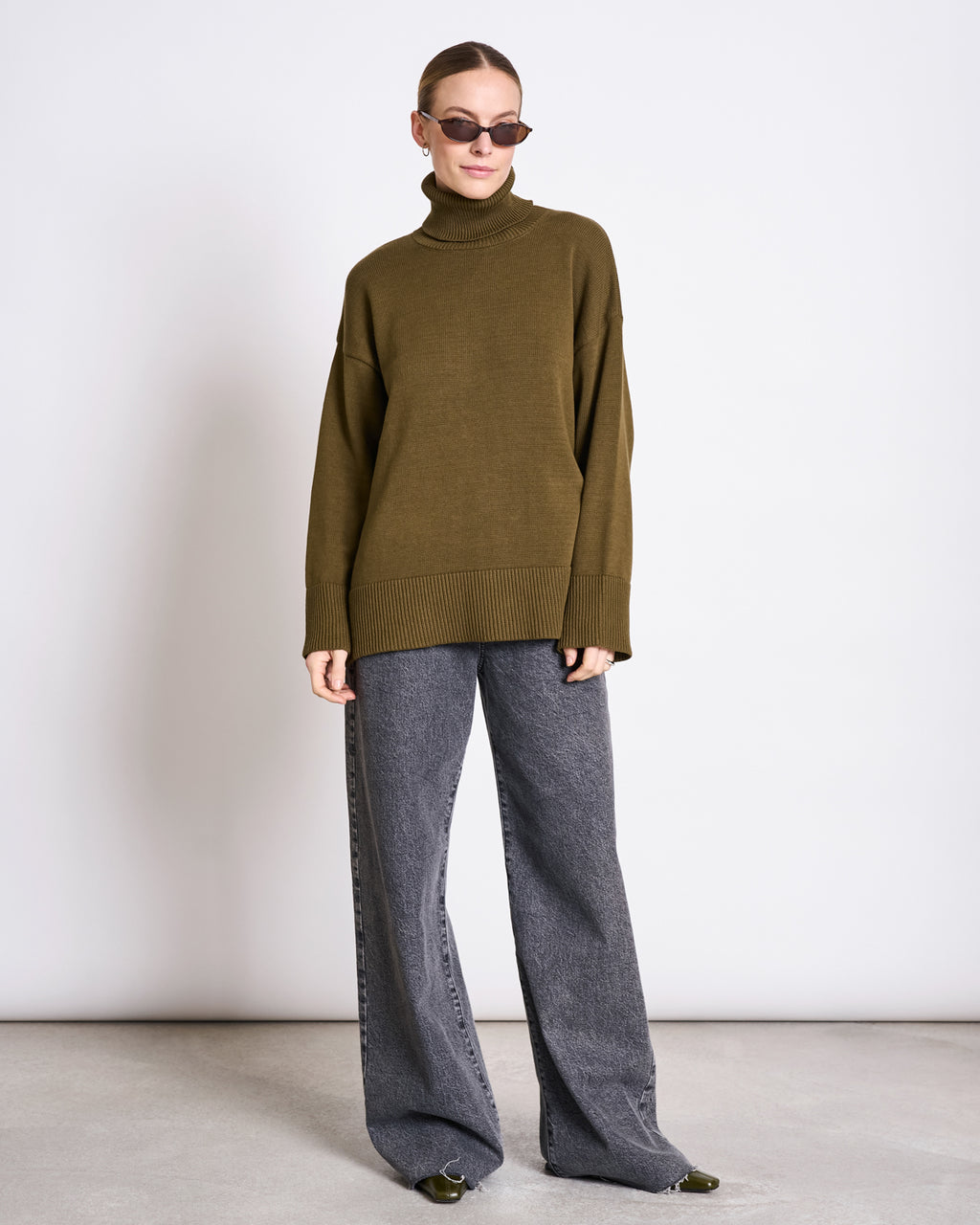 TURTLENECK MUA WOODY OLIVE GOTS Longsleeve jan-n-june 6