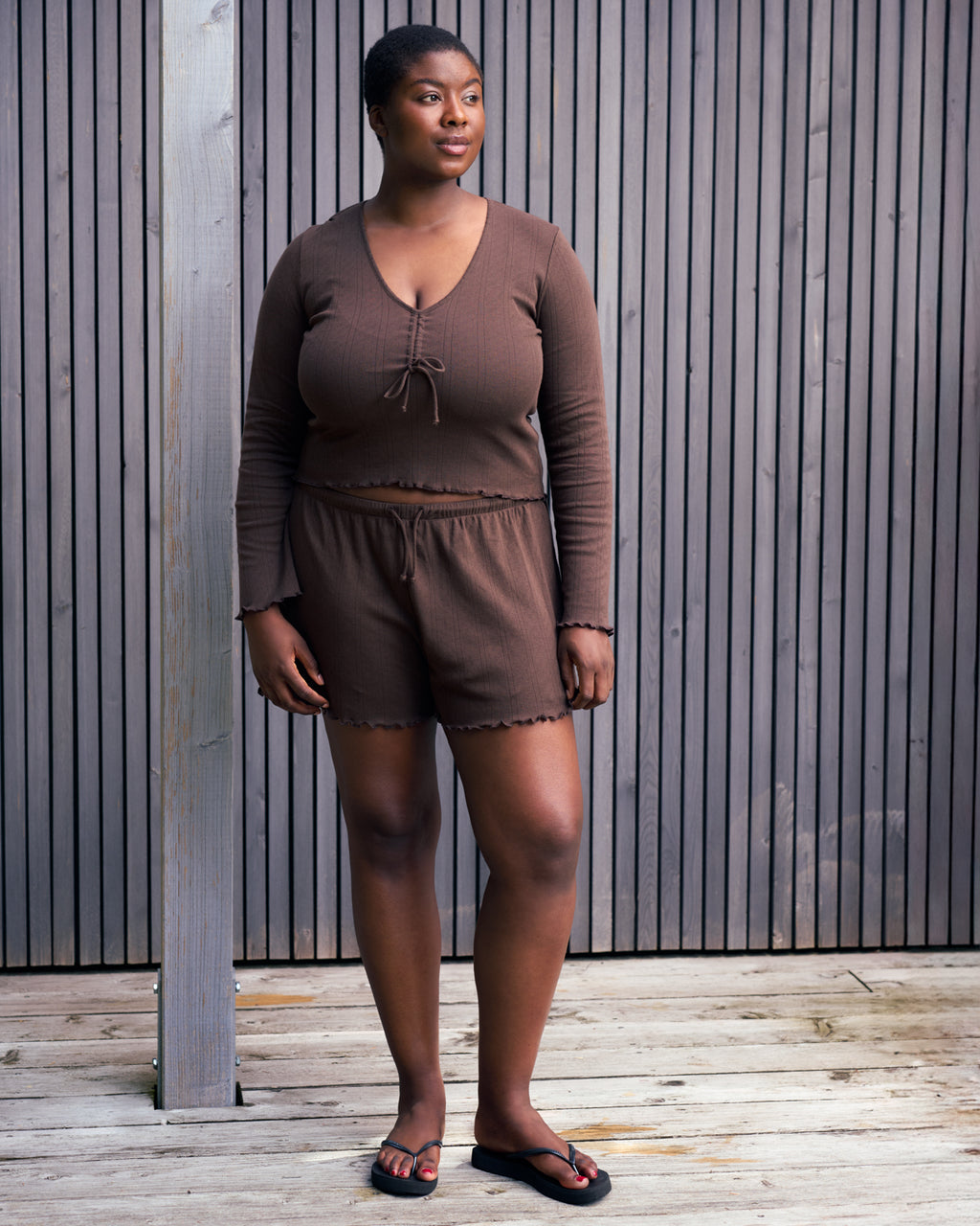 POINTELLE PYJAMA V-NECK LONGSLEEVE CHOCOLATE GOTS T-shirt jan-n-june 7