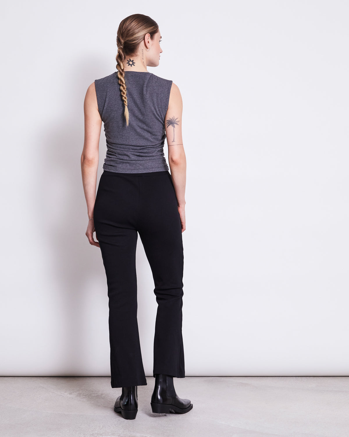 RUFFLE TOP RAFO DARK GREY GOTS jan-n-june 5