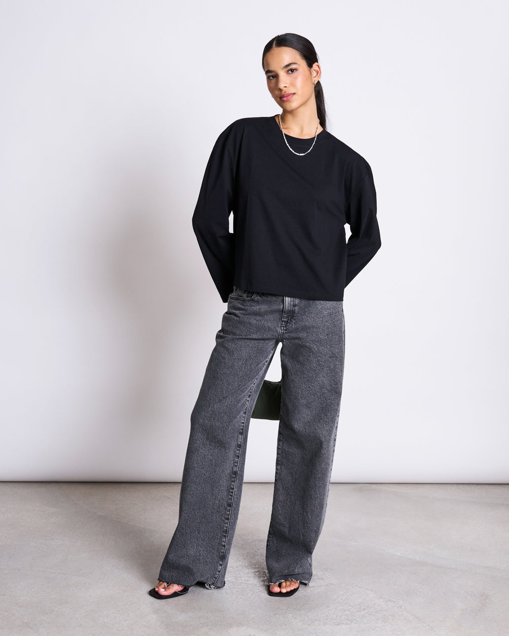 BOXY LONGSLEEVE ANKIRA BLACK Longsleeve jan-n-june 1