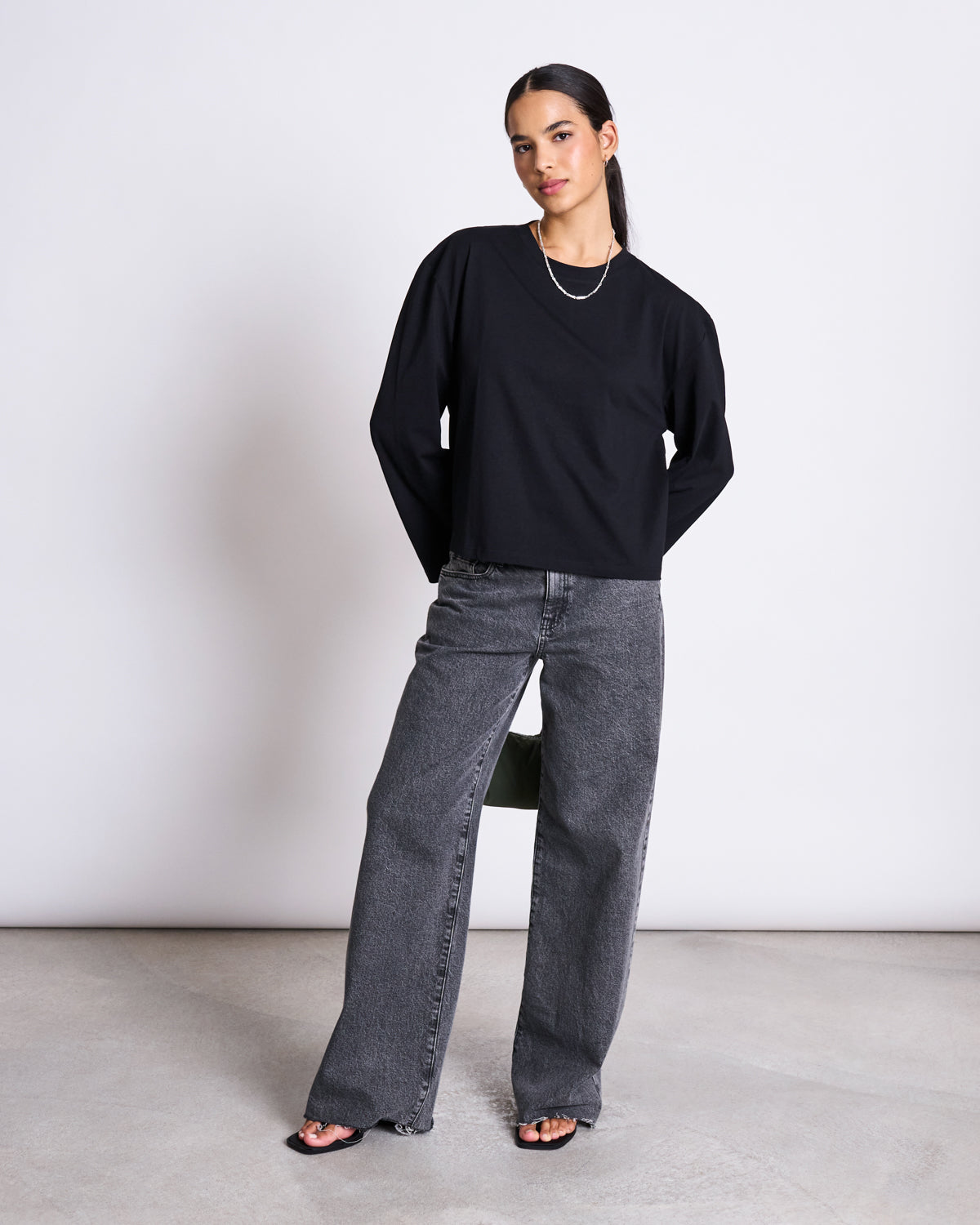 BOXY LONGSLEEVE ANKIRA BLACK Longsleeve jan-n-june 1