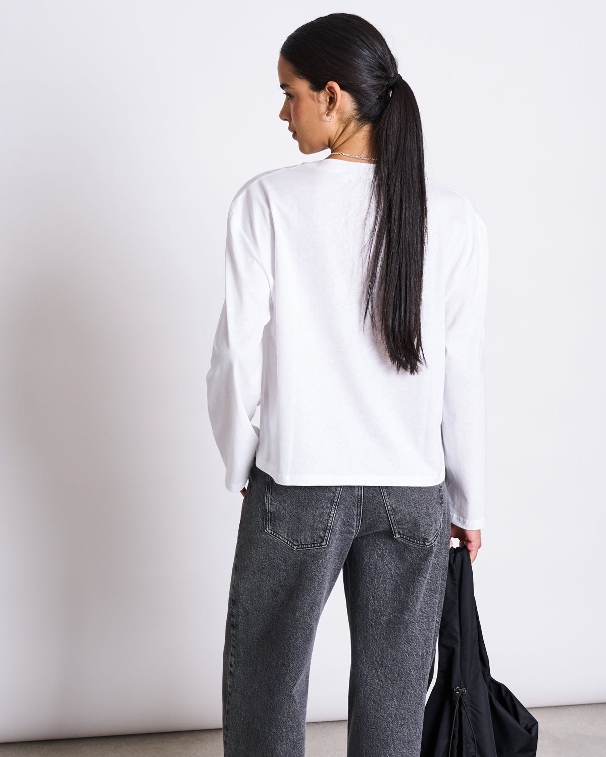 BOXY LONGSLEEVE ANKIRA WHITE Longsleeve jan-n-june 4