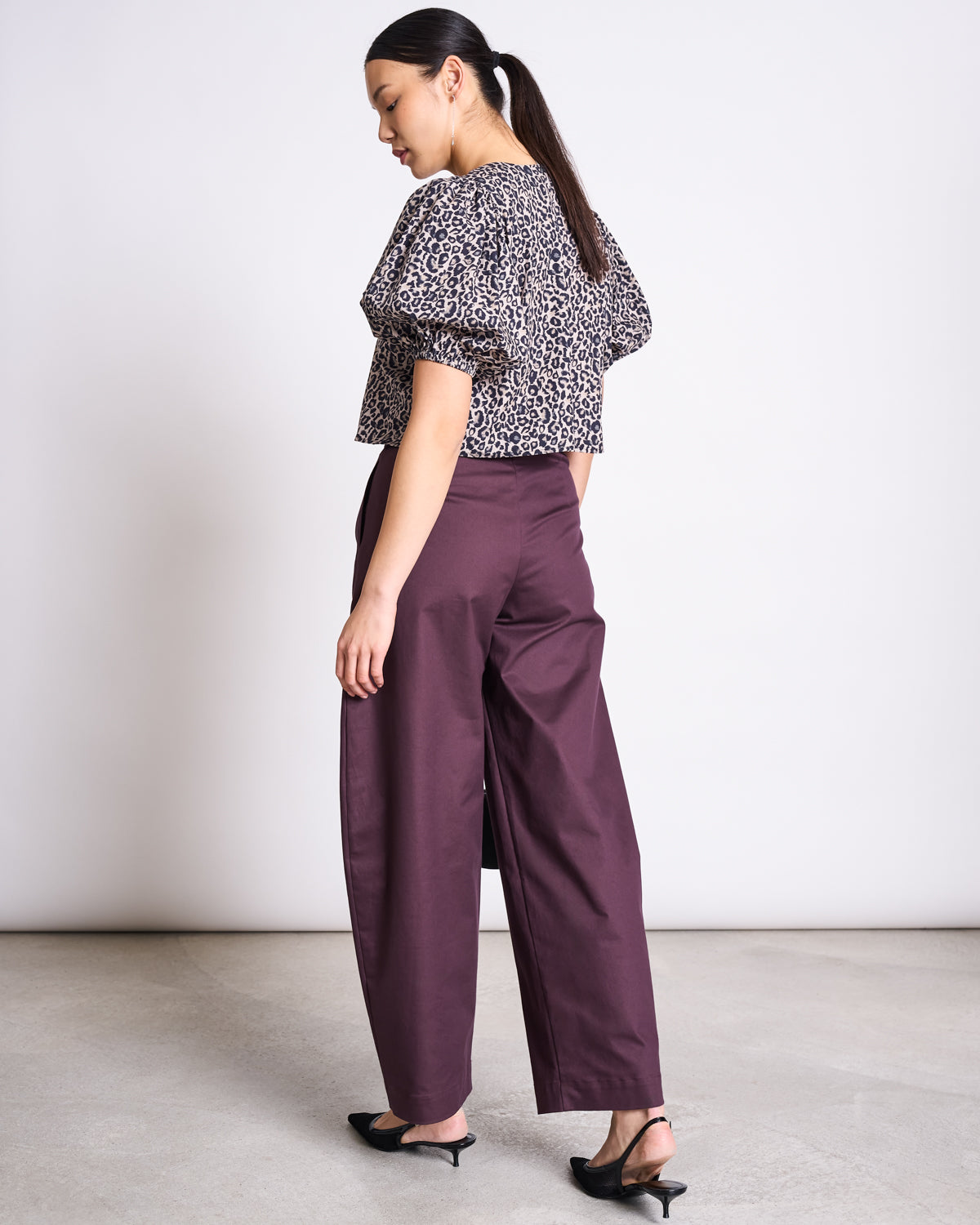 CROPPED ORGANIC COTTON BLOUSE OLMOS LEO PRINT Blouse jan-n-june 3