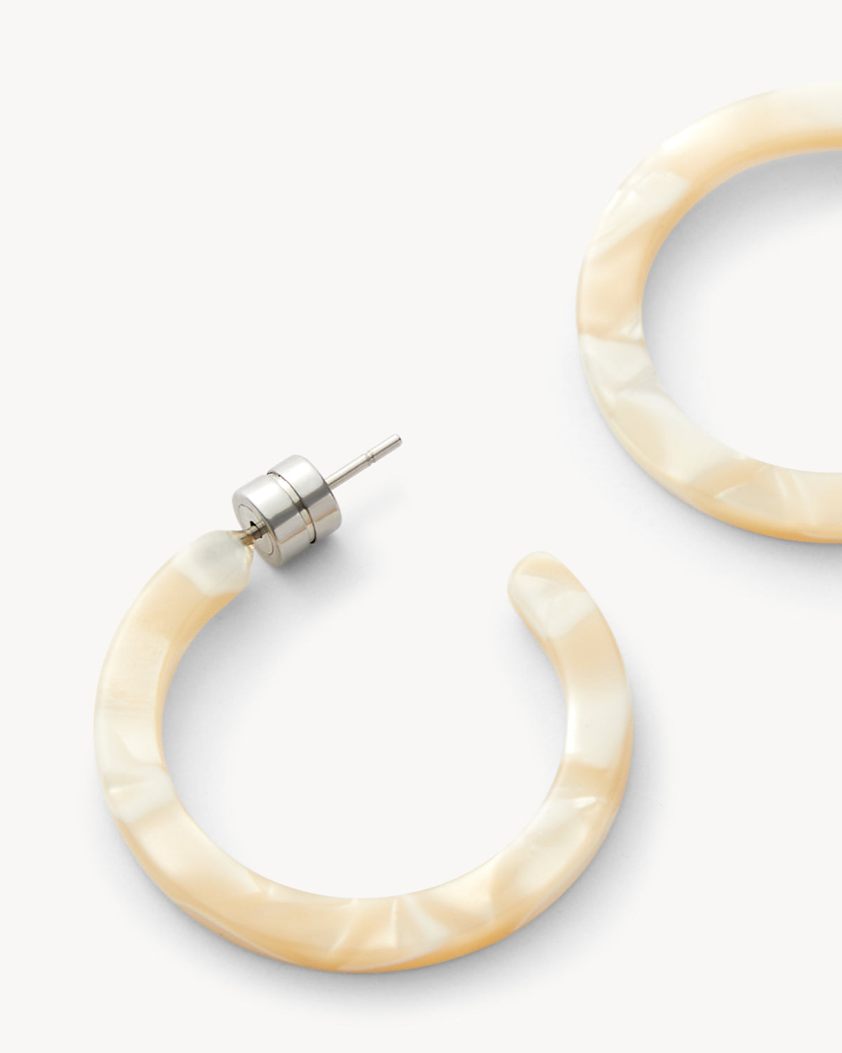 MACHETE MINI HOOPS IVORY jan-n-june 3