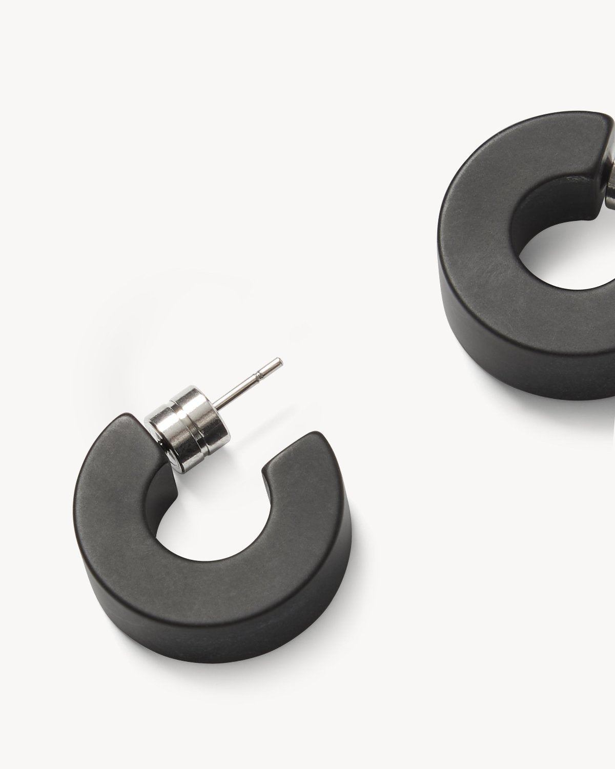 MACHETE MUSE HOOPS BLACK MATTE jan-n-june 2