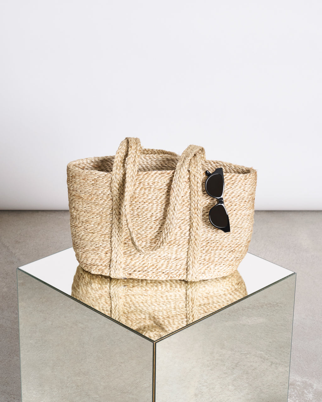 SHOPPING BASKET JUTE LONG HANDLE jan-n-june 2