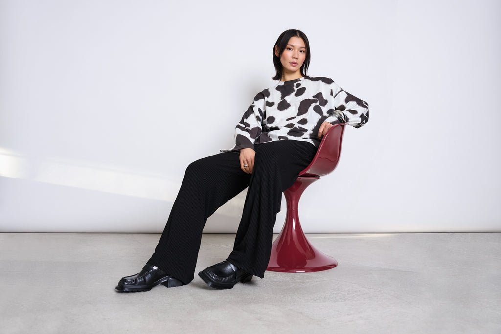 PRINTED OVERSIZED LONGSLEEVE CAMIA COW PRINT GOTS Longsleeve jan-n-june 4