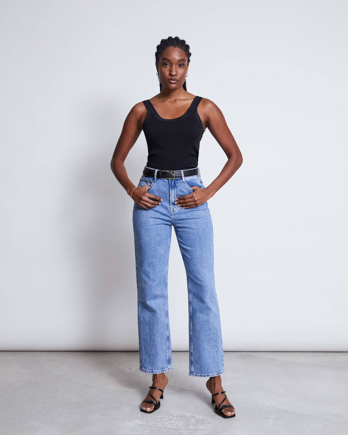 MESH DETAIL TOP LLUVIA BLACK T-shirt jan-n-june 2