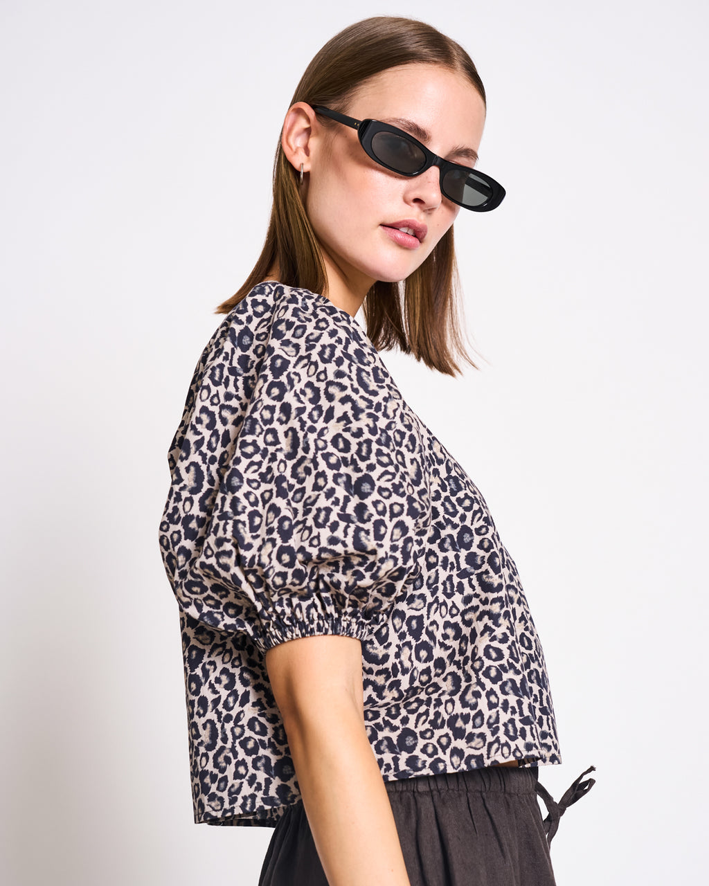 CROPPED ORGANIC COTTON BLOUSE OLMOS LEO PRINT Blouse jan-n-june 6