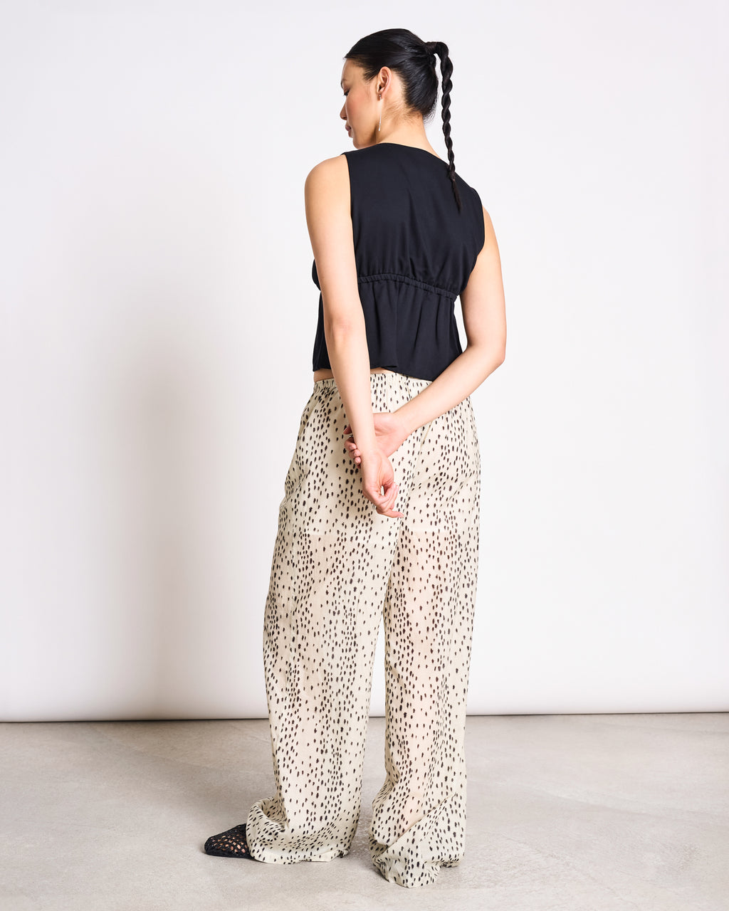 TIE TOP VESTER BLACK Tops jan-n-june 4