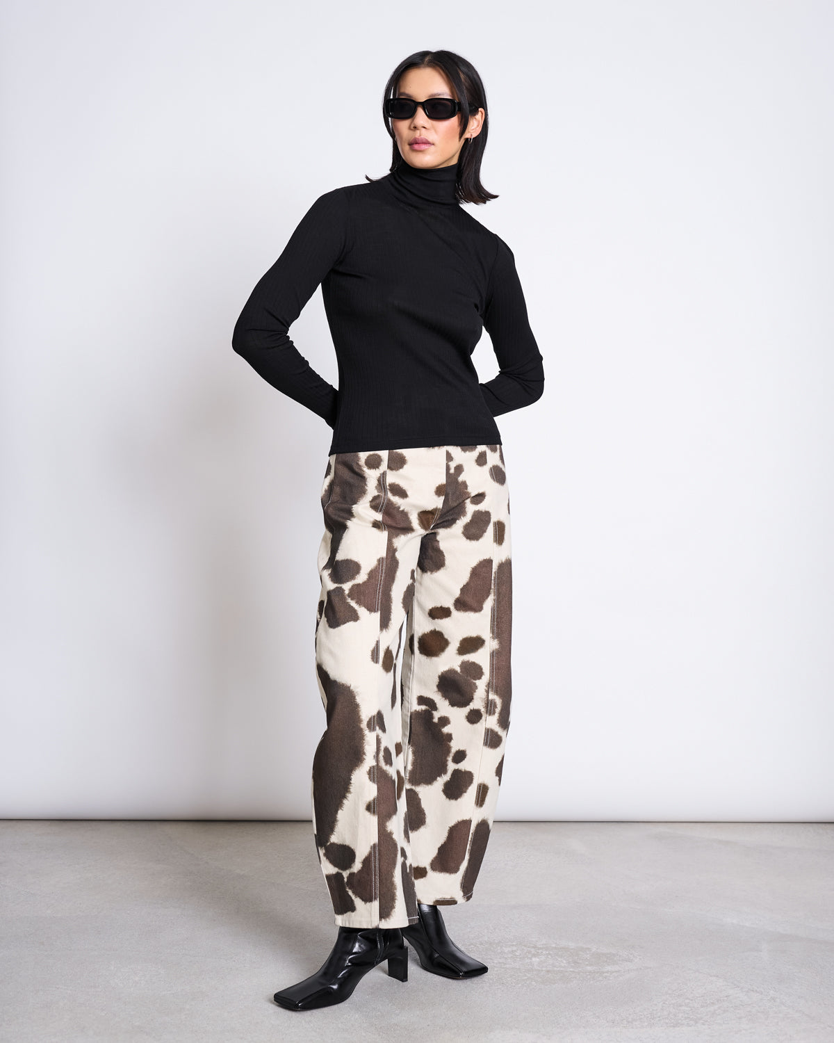 BARREL LEG DENIM JEANS FAYA COW PRINT GOTS Pants jan-n-june 5