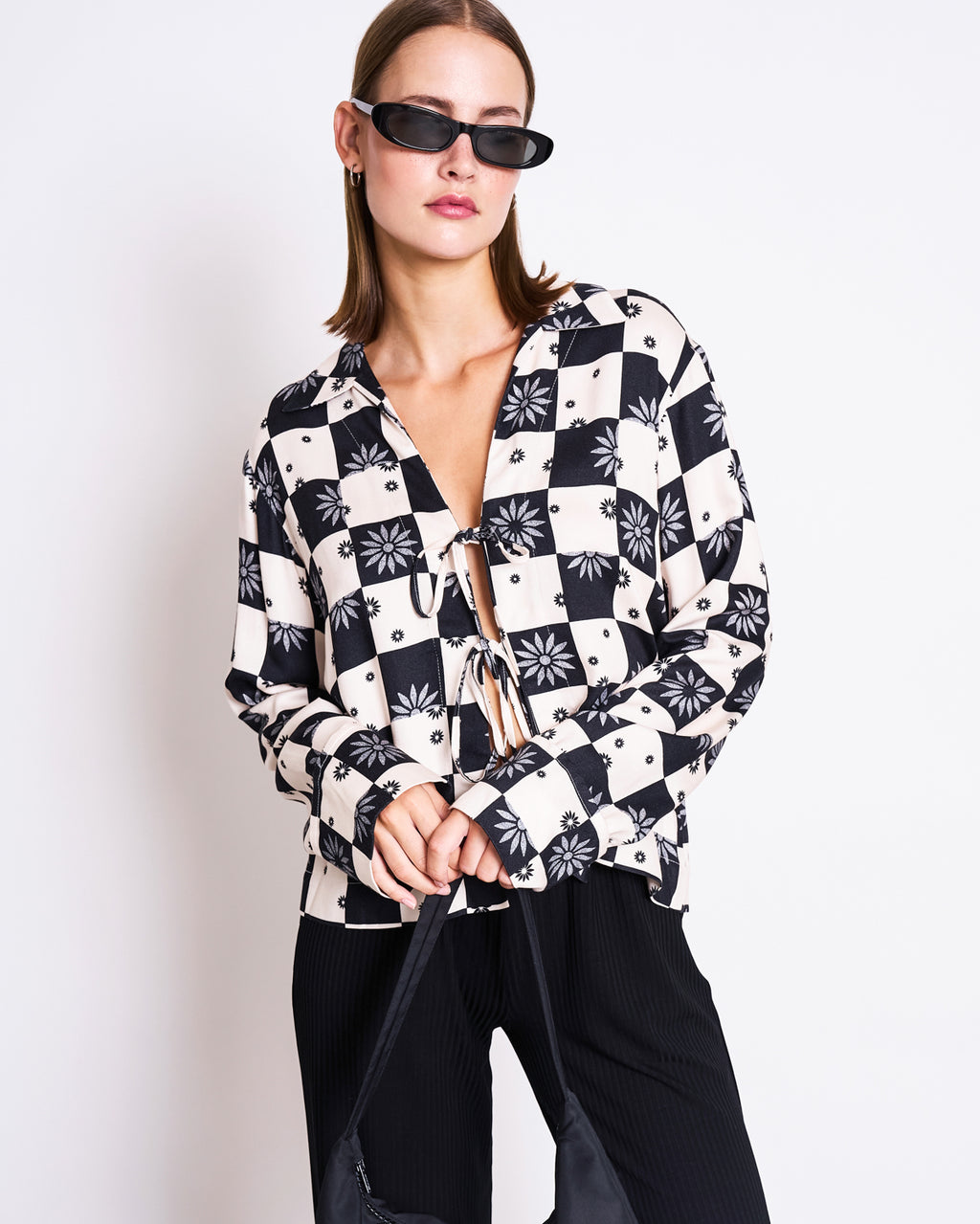TIE BLOUSE KALUZ FLORAL SQUARE PRINT Blouses jan-n-june 3