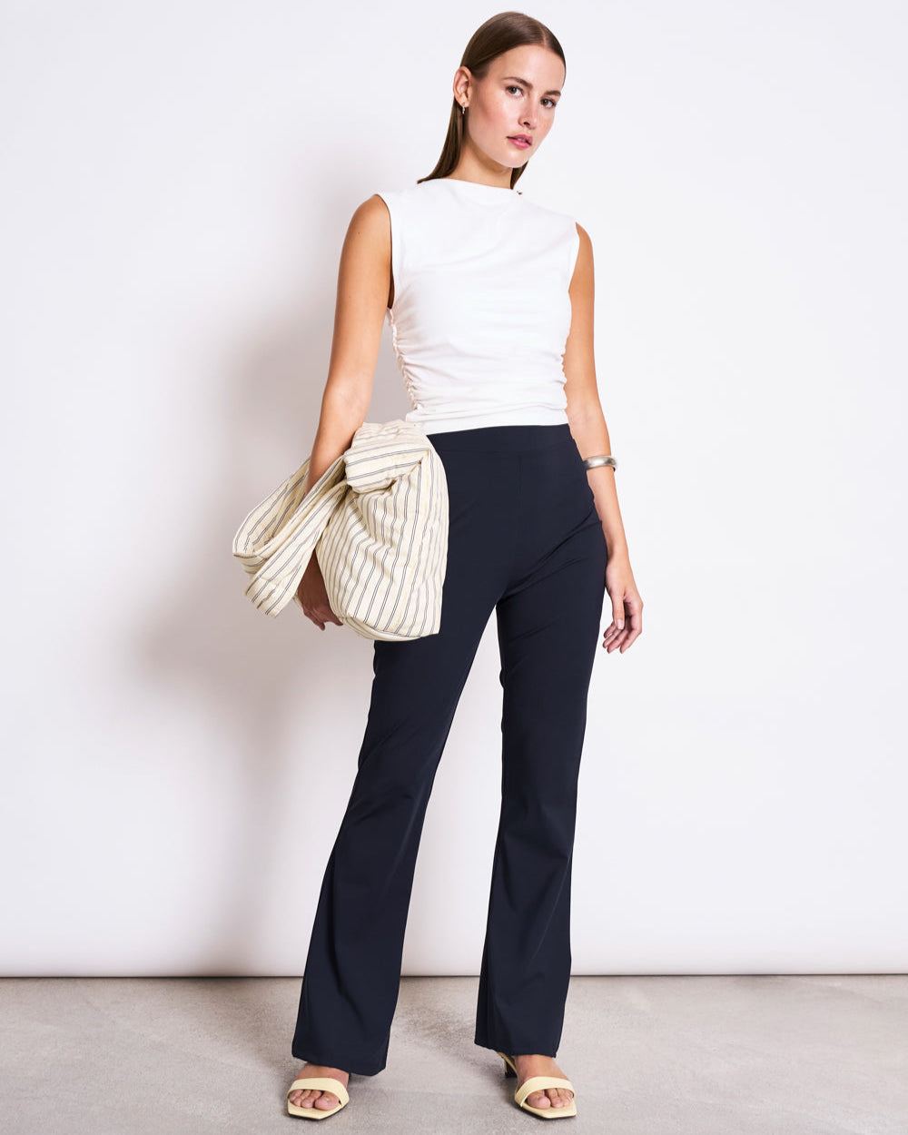 ECONYL® FLARED LEGGINGS NORE BLACK Leggings jan-n-june 1