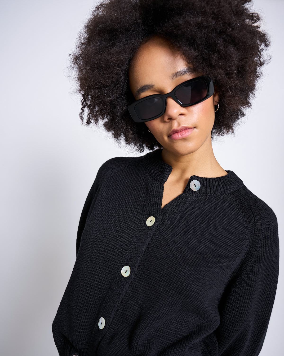 RELAXED CREWNECK CARDIGAN SIVIA BLACK GOTS Cardigan jan-n-june 3