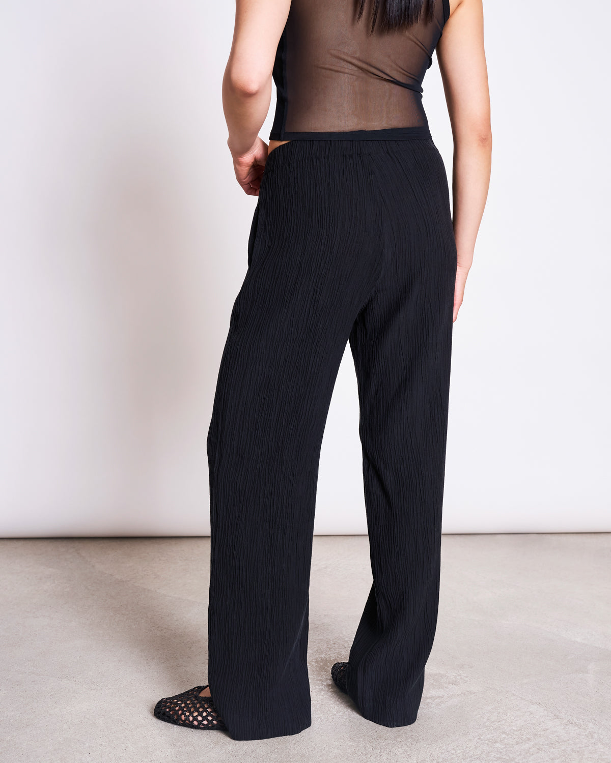 CRINKLE PANTS HAVA BLACK jan-n-june 7